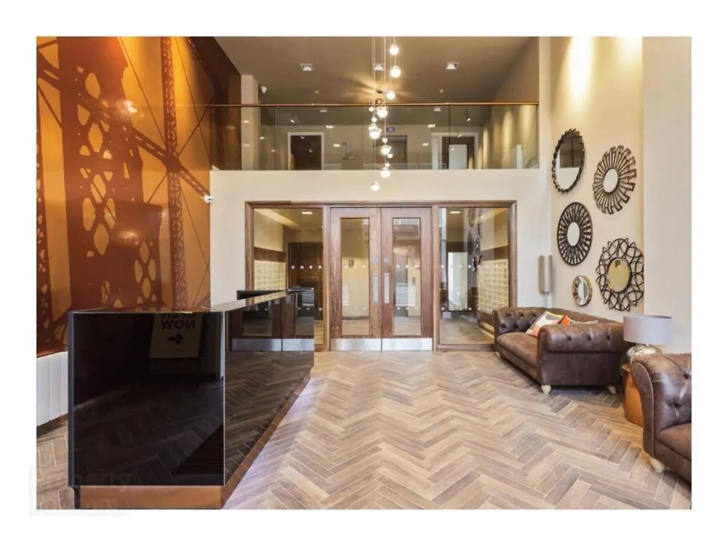 Aqua Dream Luxury Apartment-Coyles Place At Portland 88 Belfast Apartment
