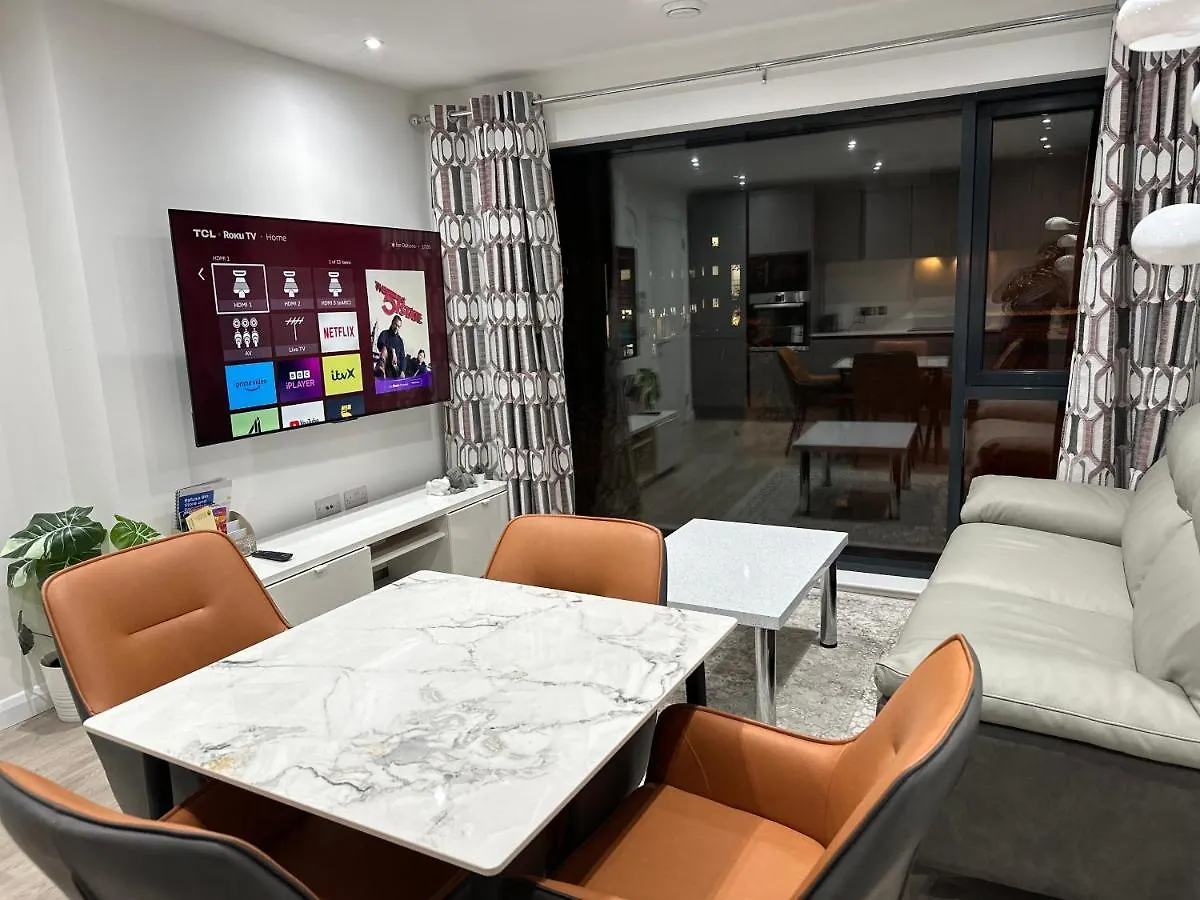 Aqua Dream Luxury Apartment-Coyles Place At Portland 88 Belfast