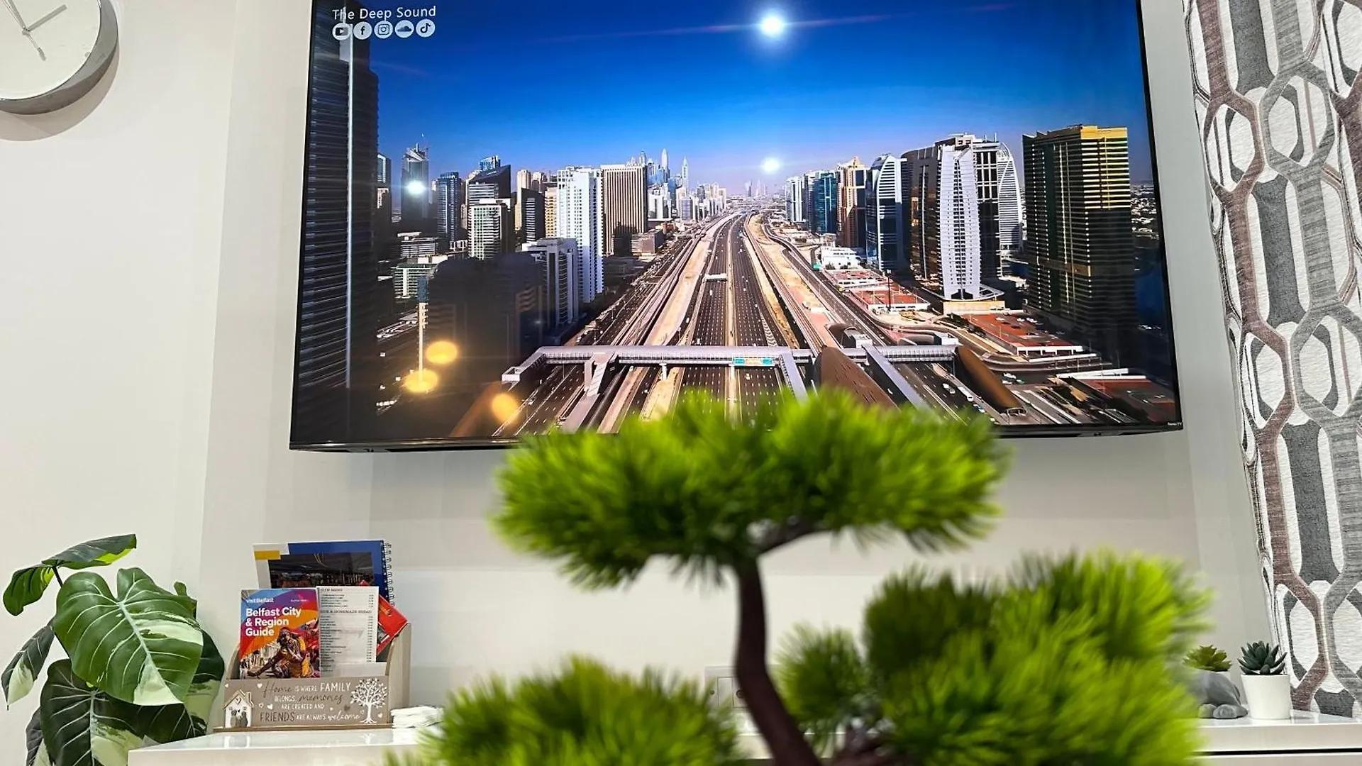 Aqua Dream Luxury Apartment-Coyles Place At Portland 88 Belfast 0*,  United Kingdom