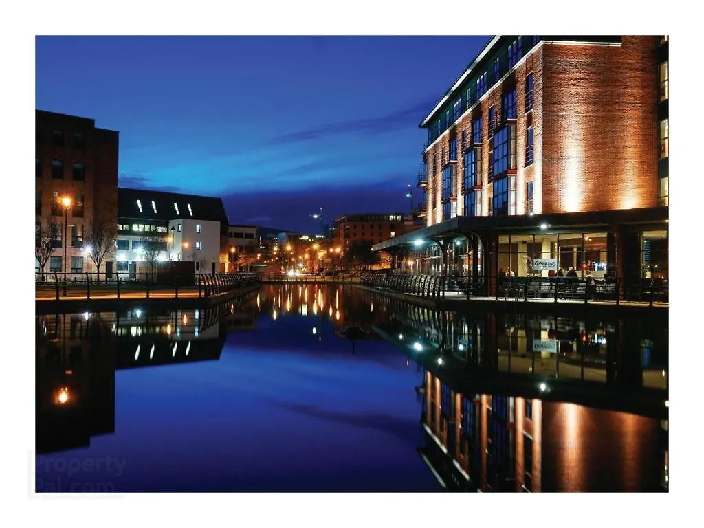 Aqua Dream Luxury Apartment-Coyles Place At Portland 88 벨파스트 0*,