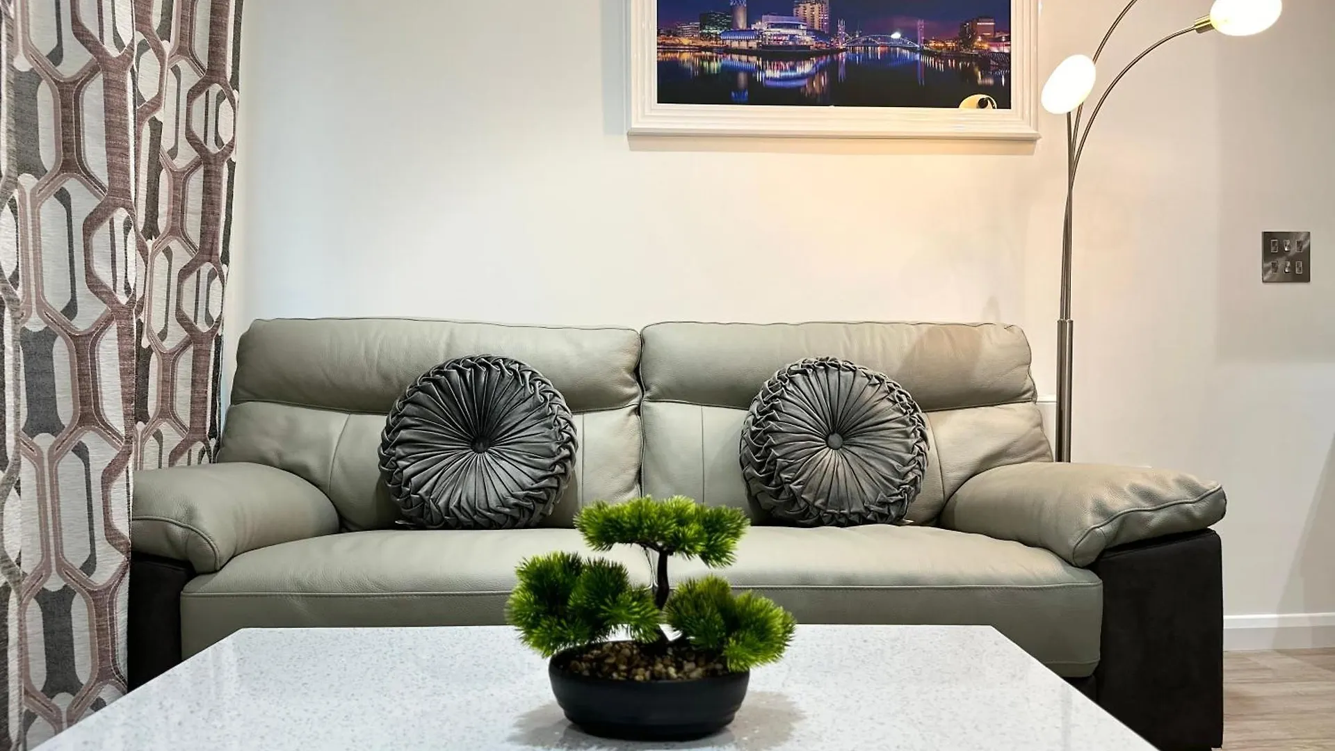 Aqua Dream Luxury Apartment-Coyles Place At Portland 88 벨파스트 아파트